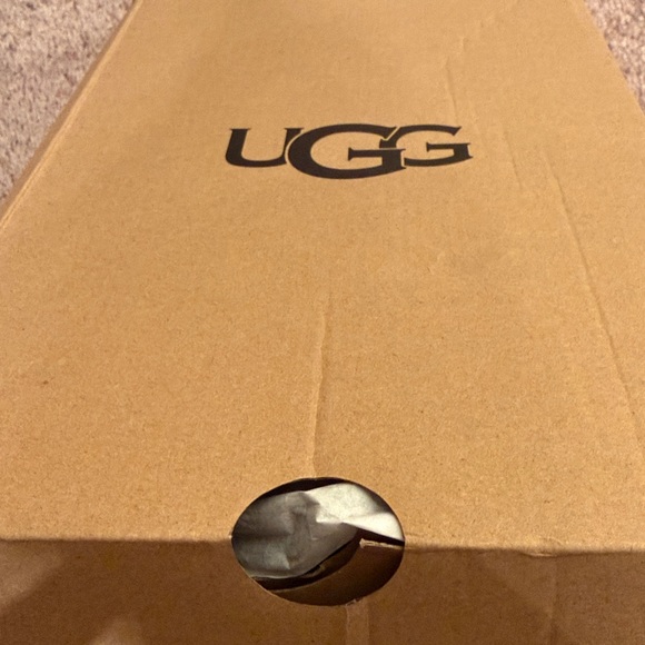 Ugg Tasman II Antilope Slippers Kids 6Y | women’s 7 authentic in box - Picture 10 of 10